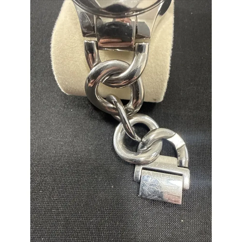 Invicta up auction